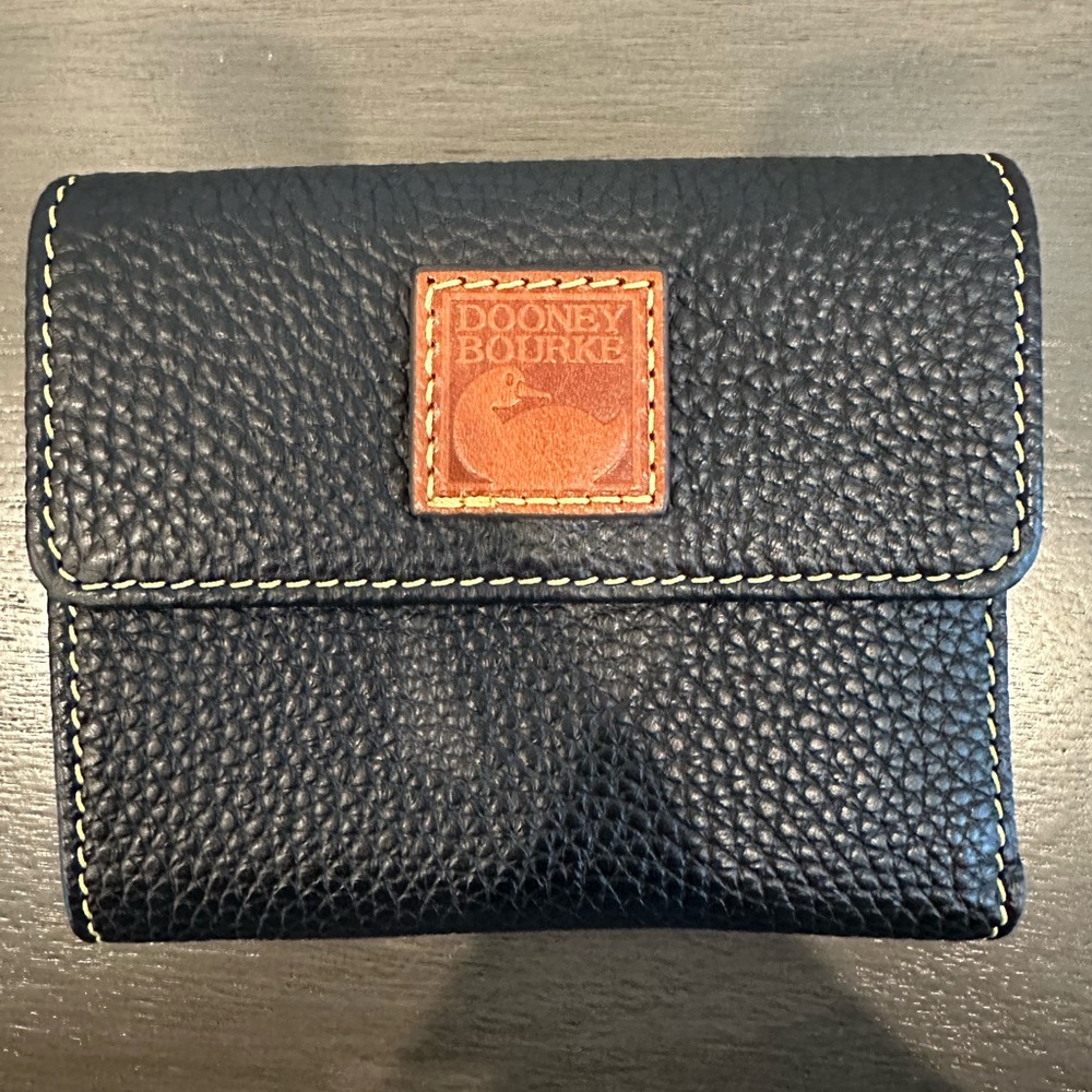 Dooney & Bourke Pebble Grain Small Flap Credit Card Wallet in Black
